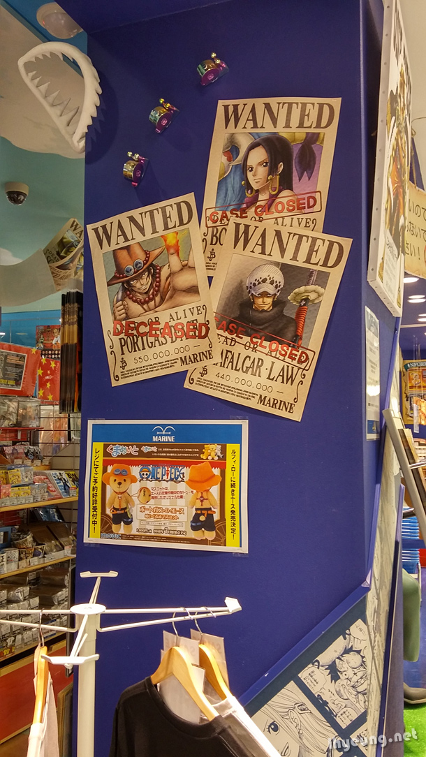 One Piece Wanted posters