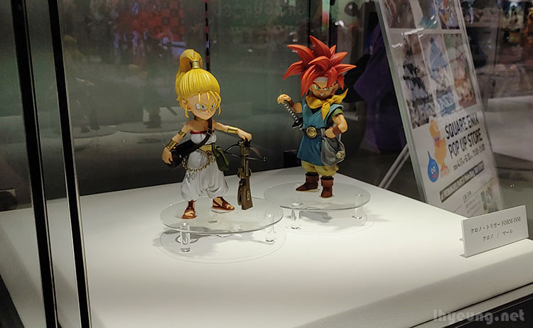 Form-ism Chrono Trigger figures of Crono and Marle.