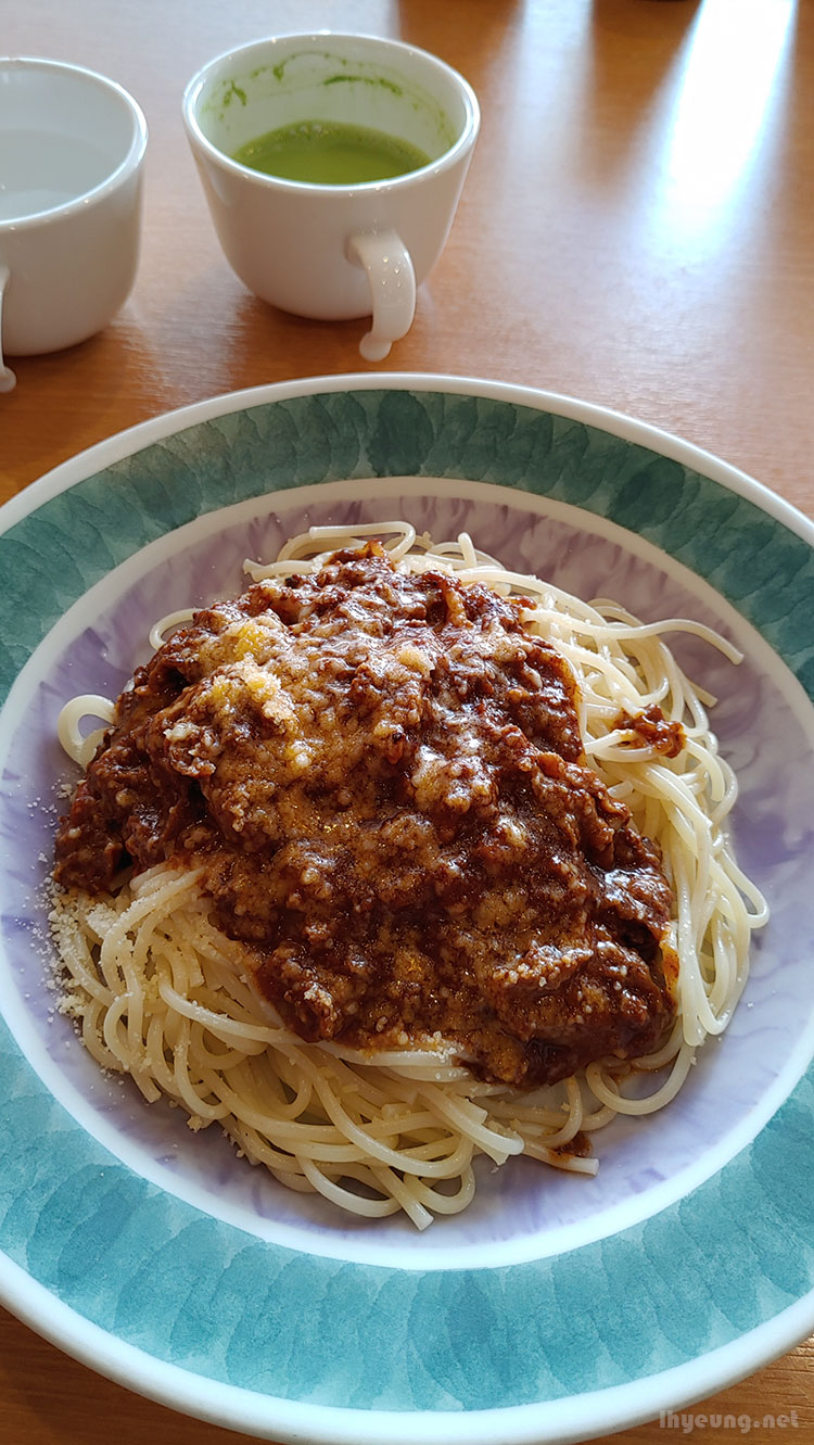 Pasta was nice but latte bit sweet.