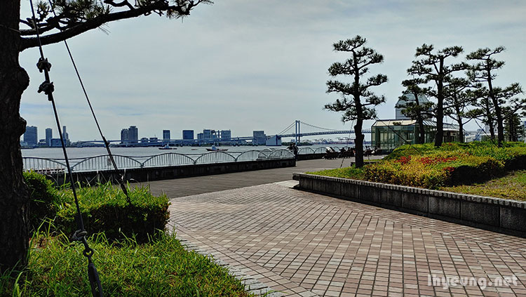 Rainbow Bridge in the distance from Takeshiba Terminal. Rainbow Bridge in the distance from Takeshiba Terminal.