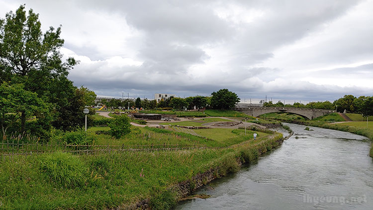 Quite a big park. Quite a big park.