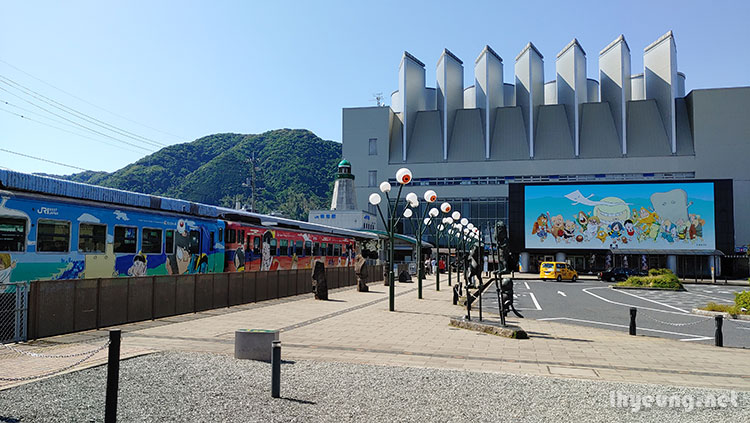 Sunny day at Sakaiminato. Sunny day at Sakaiminato.