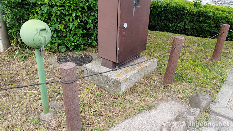 Just an electric power plug.